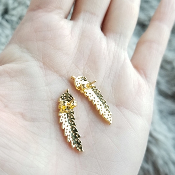 💎NEW💎 FEATHER EAR CLIMBER - Picture 6 of 8
